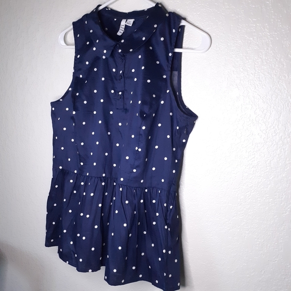 Blue top - Picture 4 of 9